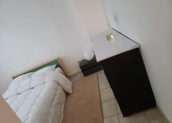 Maison Meublee Avec Garage *